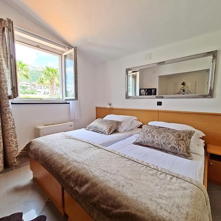Hotel Sunce Podstrana Bilik gambar