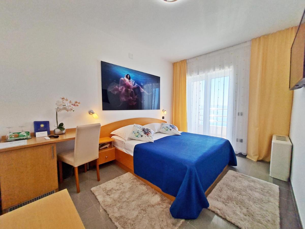 Hotel Sunce Podstrana Luaran gambar