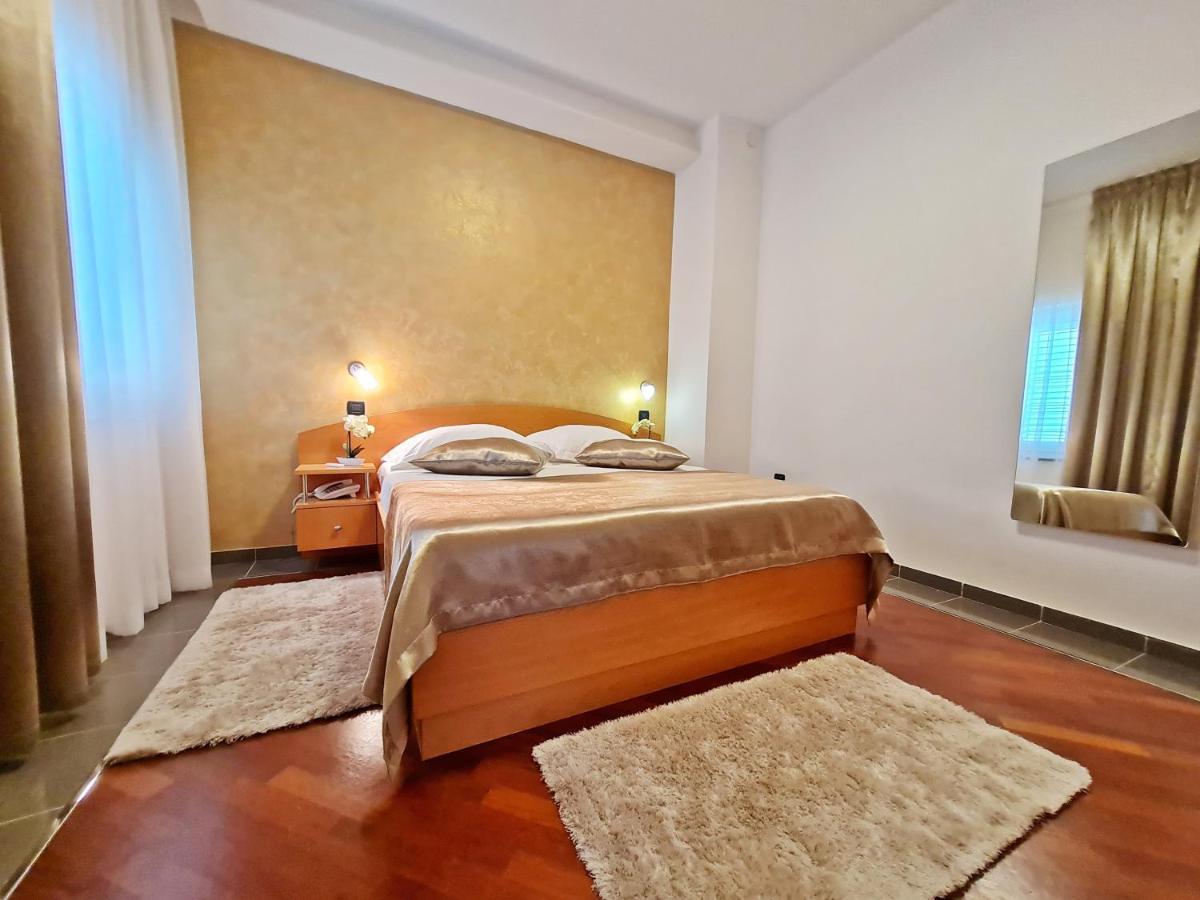 Hotel Sunce Podstrana Luaran gambar