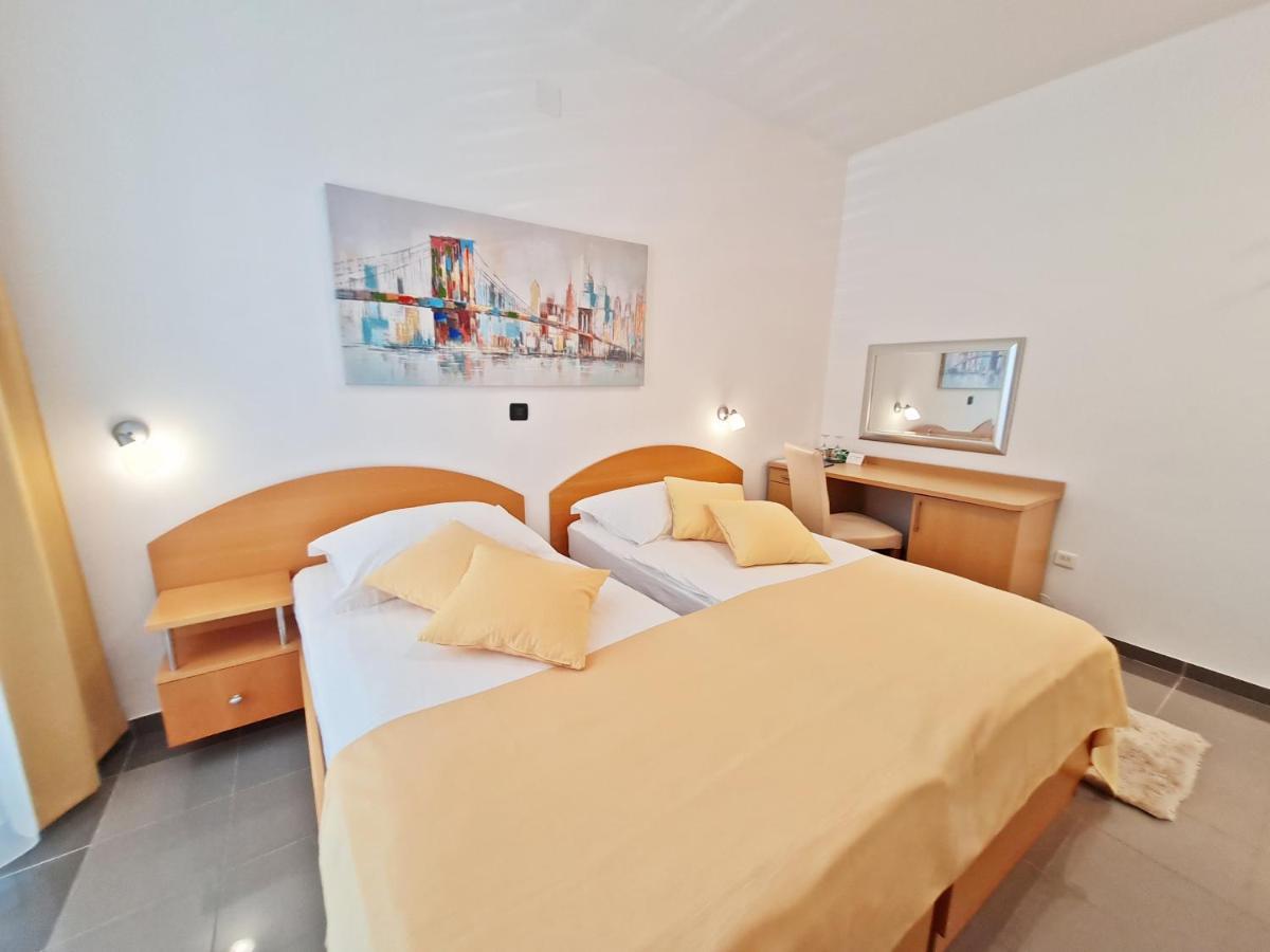 Hotel Sunce Podstrana Luaran gambar